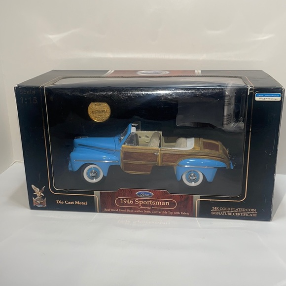 1946 Ford Sportsman Light Blue Signature Series 1:18 scale Mint In Box! - Picture 1 of 11